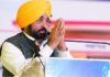 ਦਿੱਲੀ ਏਅਰਪੋਰਟ ‘ਤੇ ਰੋਕੇ ਜਾਣ ‘ਤੇ ਭੜਕੇ CM ਭਗਵੰਤ ਮਾਨ: ‘ਮੈਨੂੰ 2 ਘੰਟੇ ਬਿਠਾ ਕੇ ਰੱਖਿਆ, ਸਾਮਾਨ ‘ਚੋਂ ਕੁਝ ਨਹੀਂ ਮਿਲਿਆ; ਬਦਲਾਖੋਰੀ ਤਹਿਤ ਹੋਈ ਕਾਰਵਾਈ’